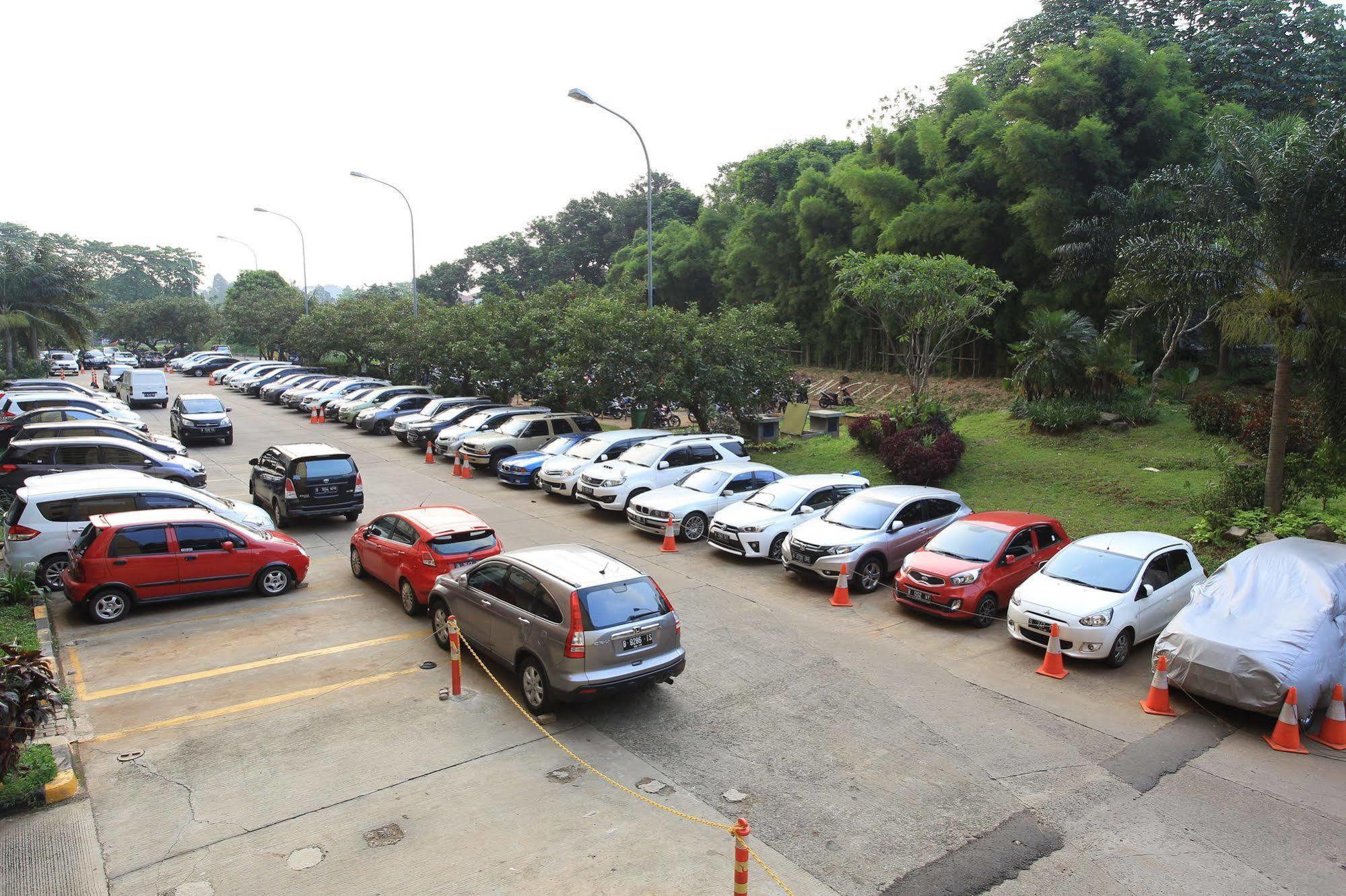 Literooms Kebagusan Yakarta Exterior foto